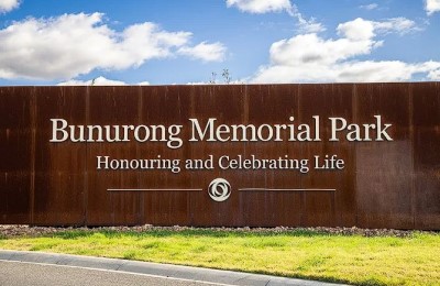 Bunurong Memorial Park entrance sign